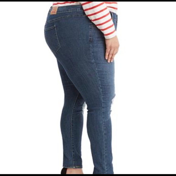 Plus Size Levi’s 711 Skinny, Sculpt Jeans - Picture 10 of 17